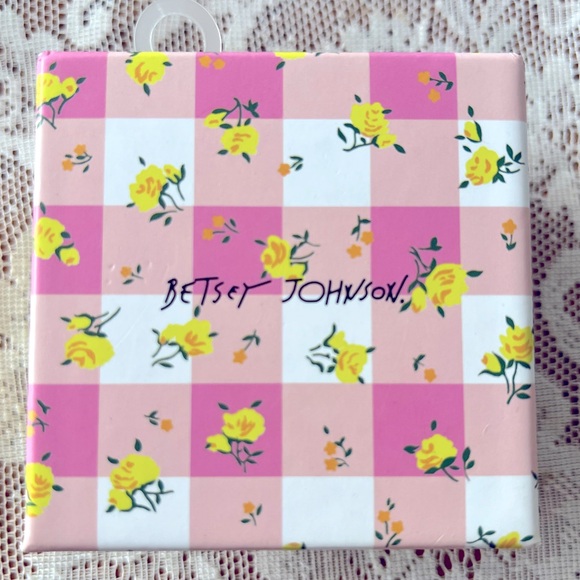 🐰 NWT Betsey Johnson Blue Rhinestone Pearl Bunny Post Earrings - Picture 6 of 9